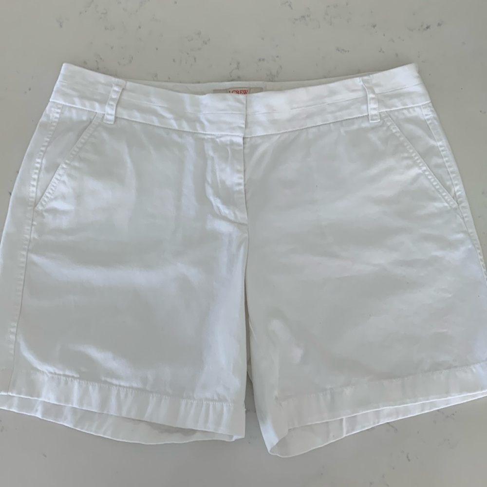 J Crew white Chino broken in shorts size 10 in like-new condition!